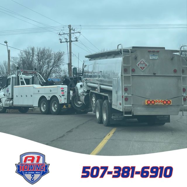 🆘 We’re ready to tow you out of any situation. Trust us for quick and reliable service.